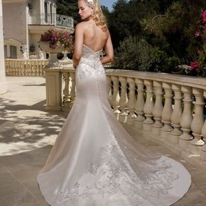 Classic Casablanca Bridal Wedding Gown